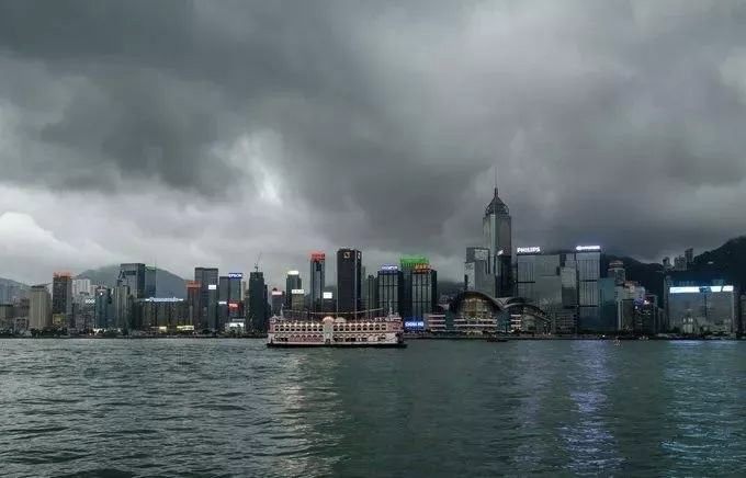 經濟烏雲籠罩香江,止暴制亂迫在眉睫 |獨家